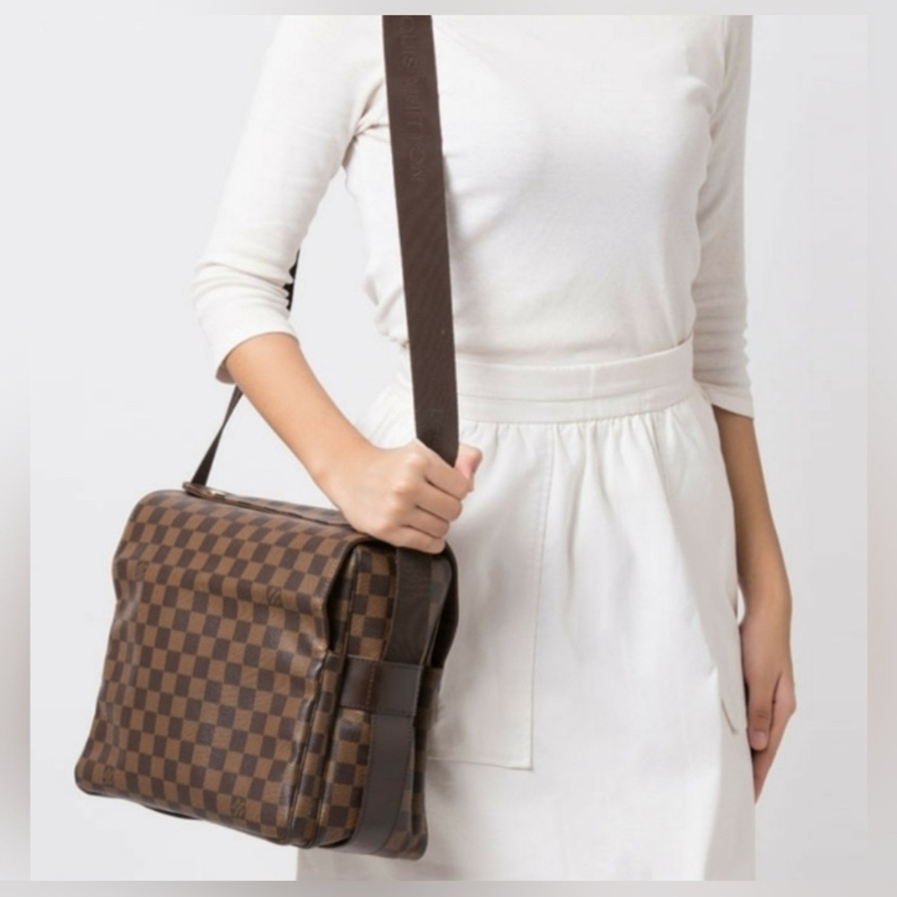 LOUIS VUITTON NAVIGLIO DAMIER EBENE FRANCE 2010 EUC PRISTINE - Picture 12 of 13